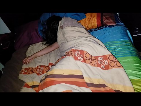 ❤️ Anak tiri memarahi ibu tirinya yang masih muda saat dia tidur. ️❌ Video seks di id.nudexxx.ru ️❤